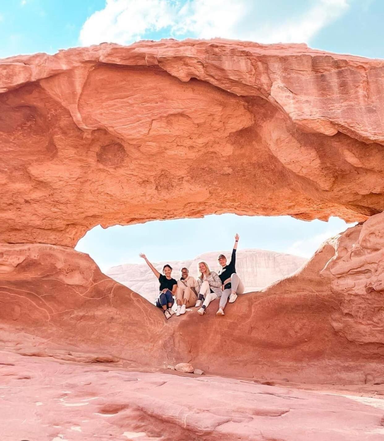 Tamim Luxury Wadi Rum Camp Dış mekan fotoğraf
