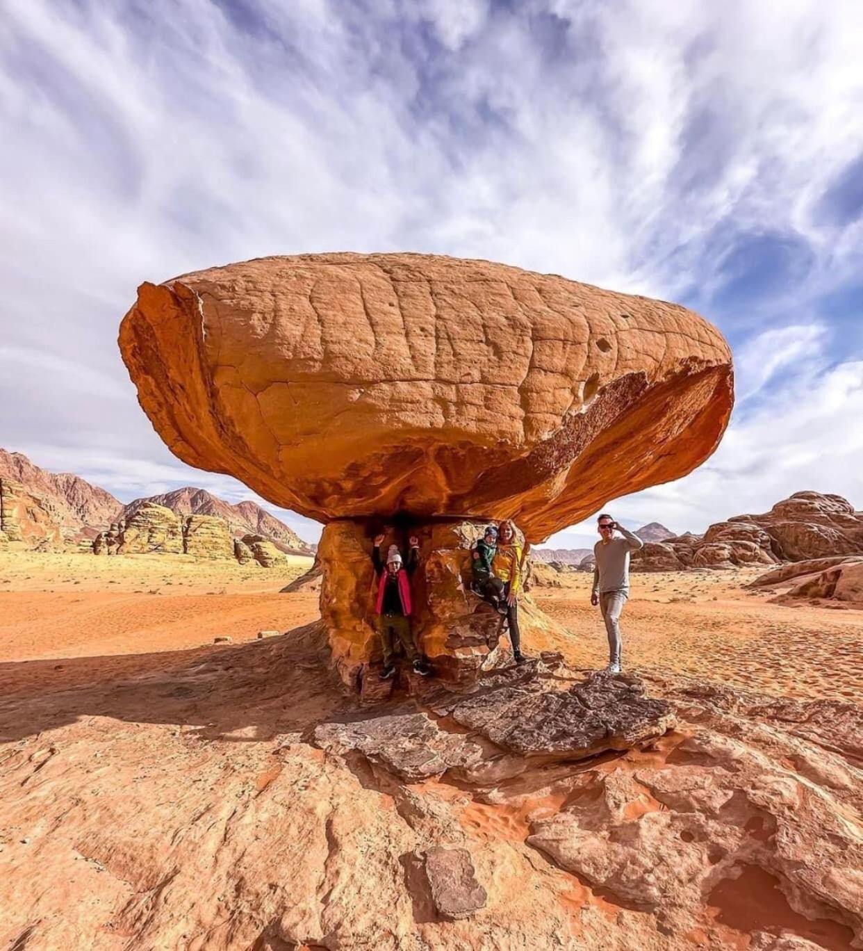 Tamim Luxury Wadi Rum Camp Dış mekan fotoğraf